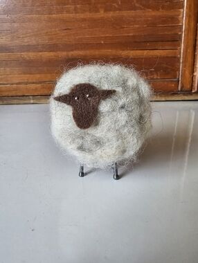 Handmade Shetland Felted Wool Sheep Figurine Brown Gray And Cream New